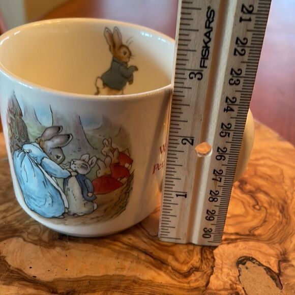 Wedgewood Peter Rabbit Cup to Welcome the New Baby Of Prince & Princess Of Wales - Picture 7 of 8